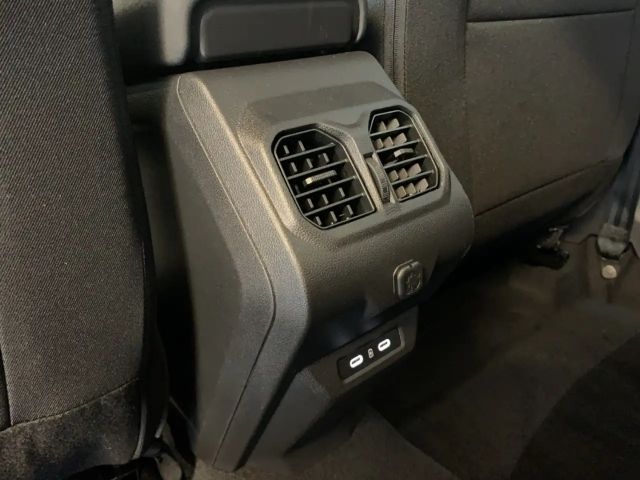 Dacia Bigster Hybrid 155