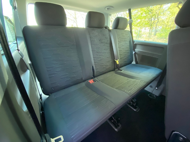 Volkswagen Caravelle 2.0 TDI DSG Lang T6