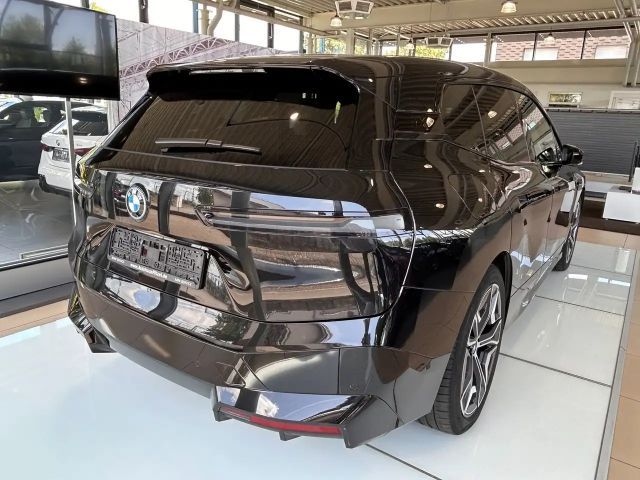 BMW iX xDrive40