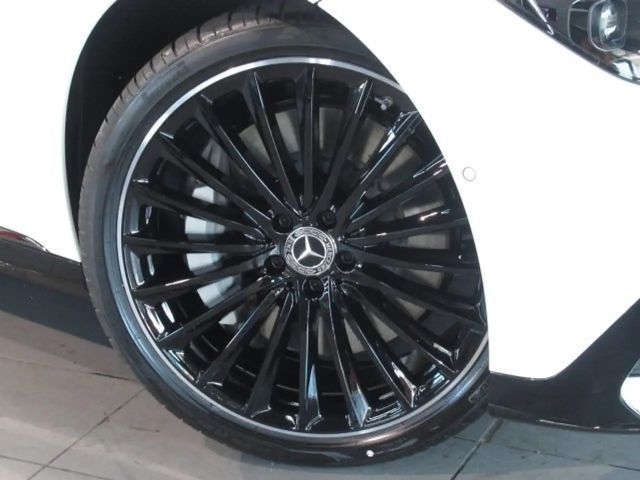 Mercedes-Benz EQE 350 AMG Line Sedan