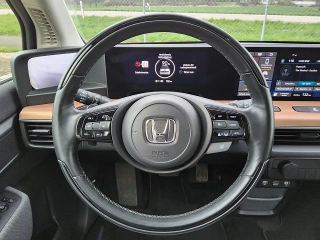 Honda e Advance