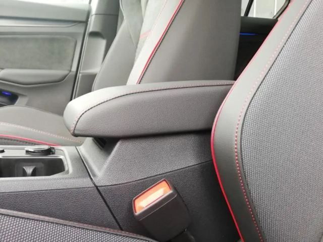 Volkswagen Golf 2.0 TSI GTI