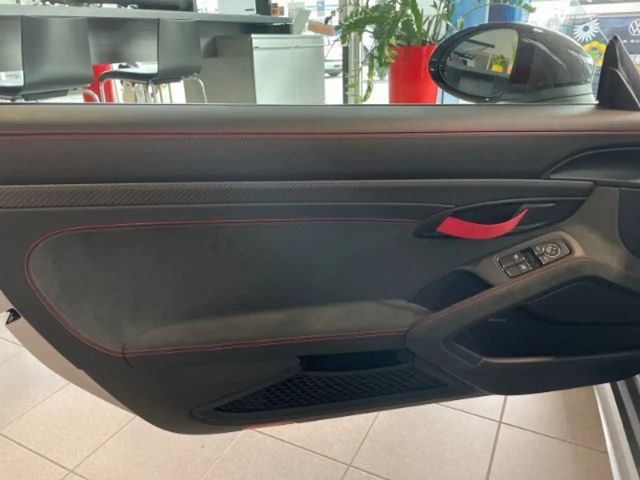 Porsche Cayman 718 RS