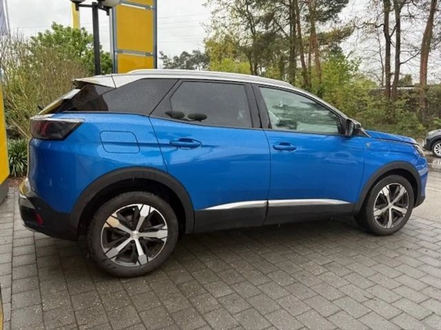 Peugeot 3008 1.2 PureTechRoad Trip Tempomat+LED+SHZ+NAVI