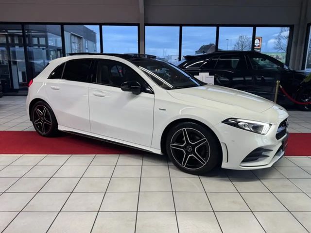 Mercedes-Benz A 200 AMG Line