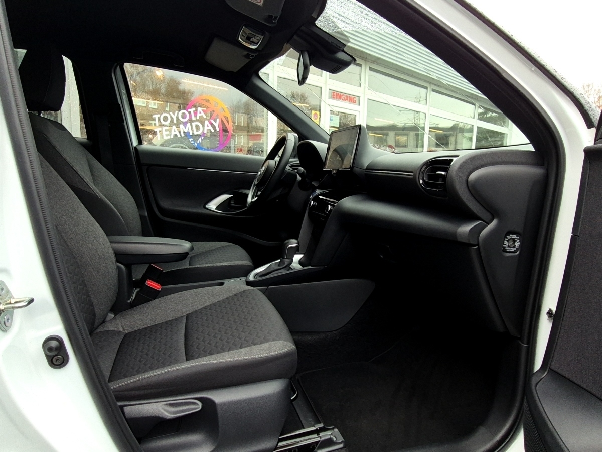 Toyota Yaris Cross 5-deurs Team D