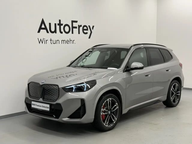 BMW iX1 xDrive30