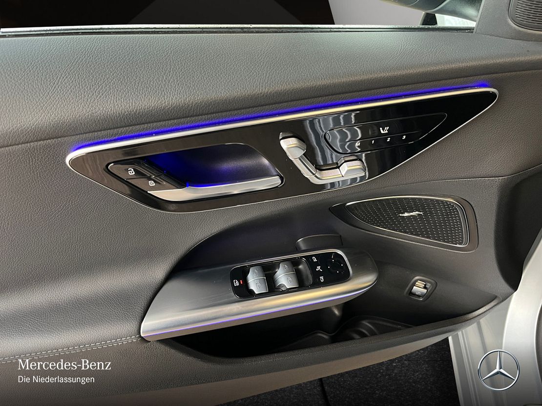 Mercedes-Benz C 180 AVANTGARDE Sedan