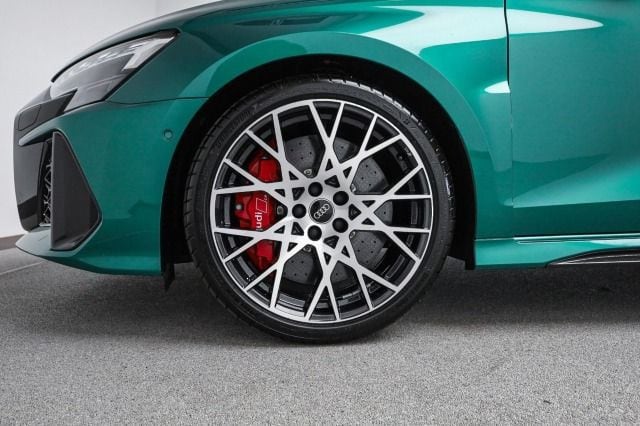Audi RS3 Quattro S-Tronic Sedan