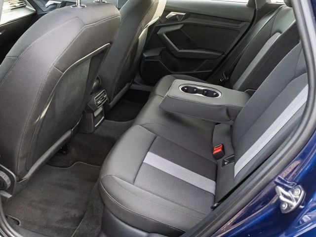 Audi A3 35 TDI S-Line S-Tronic Sedan