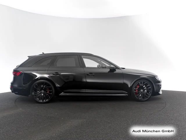 Audi RS4 Avant