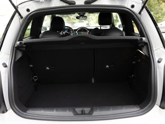 MINI Cooper S Classic Trim FACEL. LED NAVI SHZ PDC