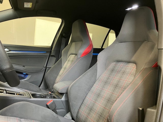 Volkswagen Golf 2.0 TSI DSG Golf VIII