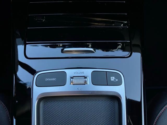 Mercedes-Benz A 200 AMG Line Guard