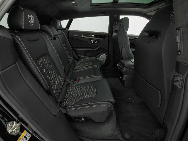 Lamborghini Urus S