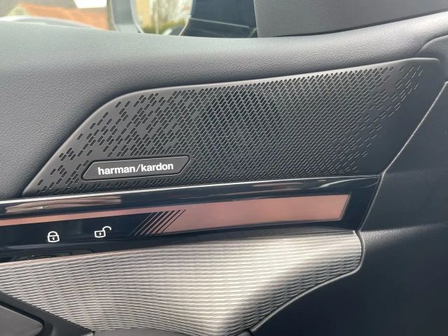 BMW 520 520i M-Sport Sedan