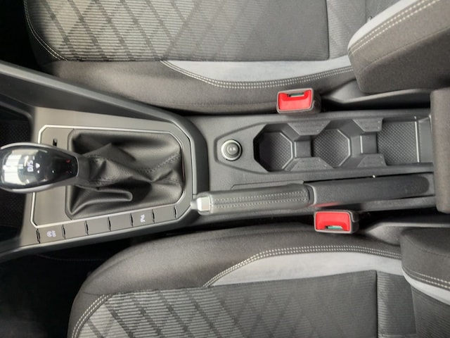 Volkswagen Taigo 1.0 TSI DSG R-Line