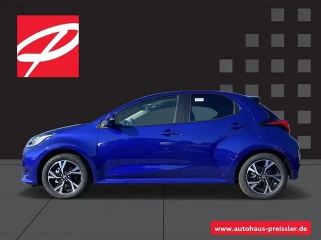 Toyota Yaris Hatchback Hybride Team D