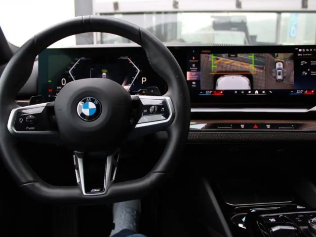 BMW 520 520d M-Sport Touring xDrive