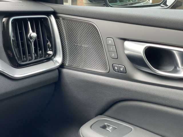 Volvo V60 AWD Dark Plus Recharge T8