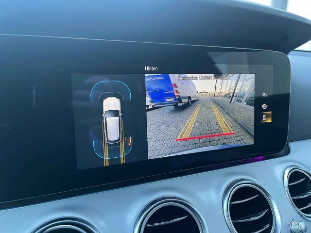 Mercedes-Benz E 200 AVANTGARDE Estate