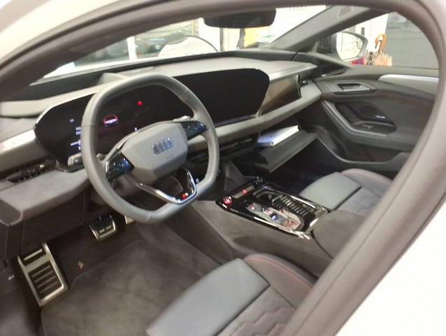 Audi A6 e-tron Avant