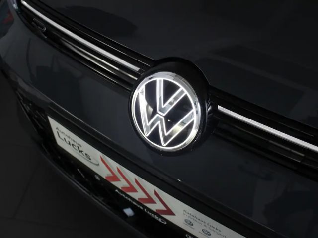Volkswagen Golf R-Line Variant