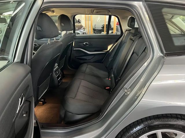 BMW 318 318d Touring