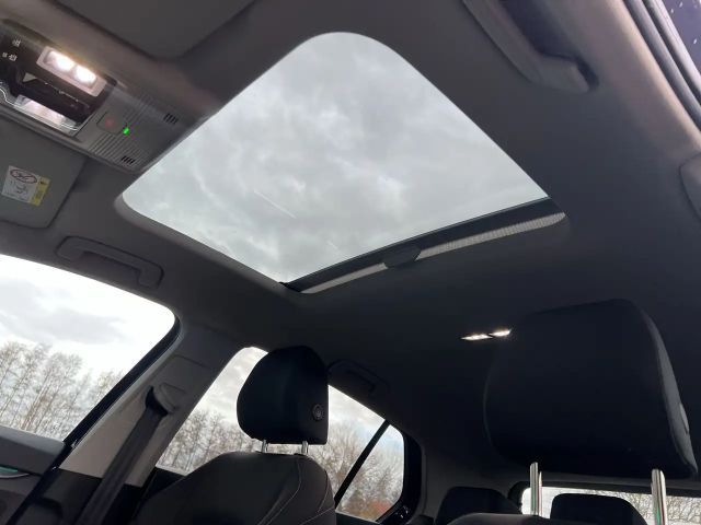 Volkswagen Golf 1.5 eTSI DSG