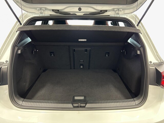 Volkswagen Golf 2.0 TSI DSG Golf VIII