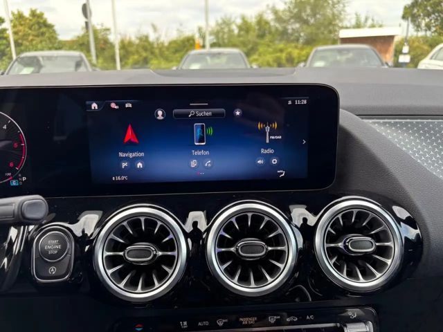 Mercedes-Benz B 200 B 200 d