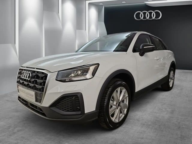 Audi Q2 AHK Assistenzpaket Schiebedach LED Einparkhil