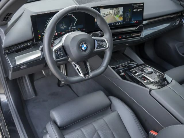 BMW 520 520d M-Sport Touring xDrive