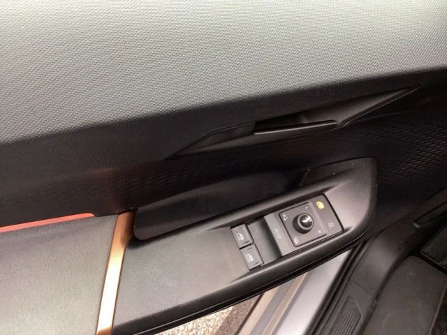 Cupra Born 360 ALLWETTER LM19 PRIVACY SITZHZ