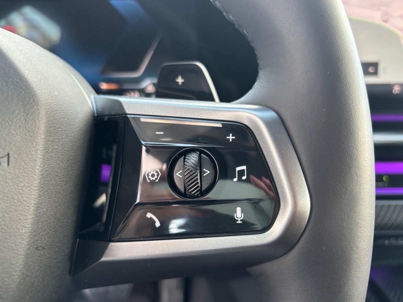 BMW 520 520d M-Sport Sedan