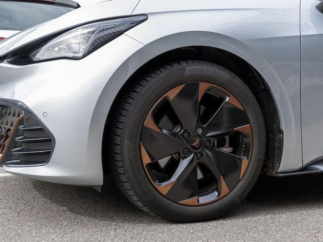 Cupra Born Born ACC KAMERA LED LM19 NAVI SITZHZ