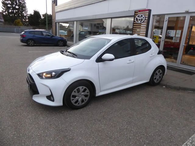 Toyota Yaris Hatchback Hybride VVT-i
