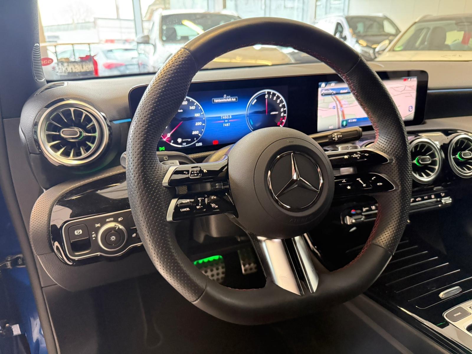 Mercedes-Benz A 250 A 250 e AMG Line