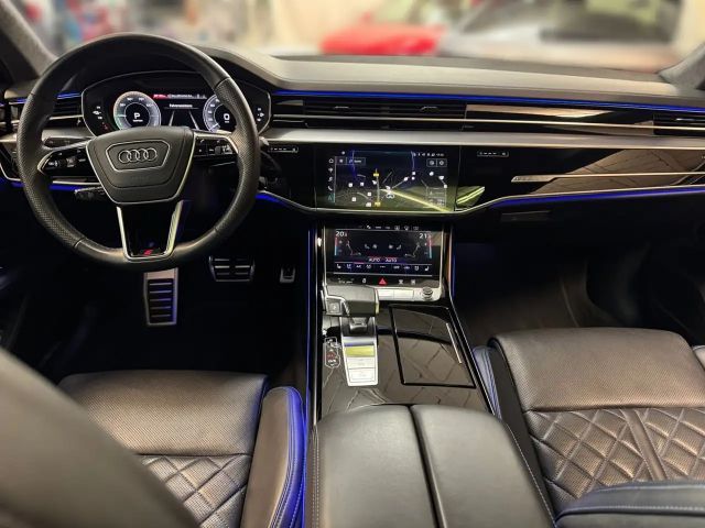 Audi A8 Quattro S-Line