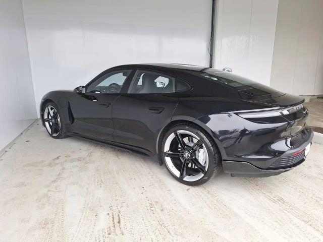 Porsche Taycan 4S