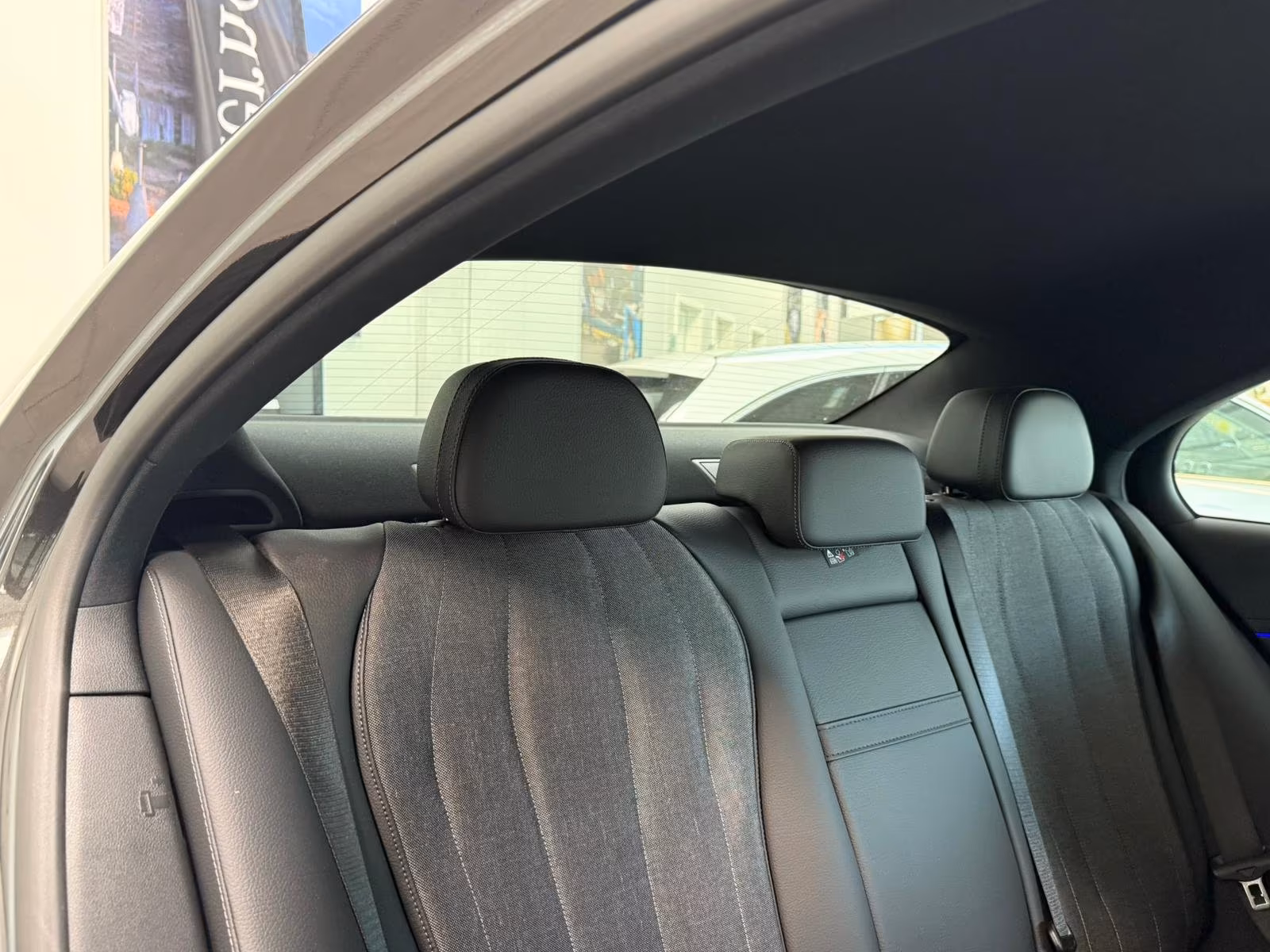 Mercedes-Benz E 220 E 220 d Sedan