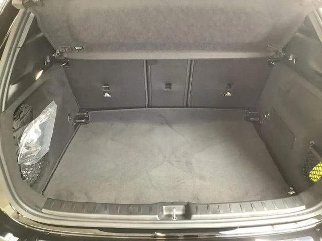 Mercedes-Benz GLA 200 Progressive