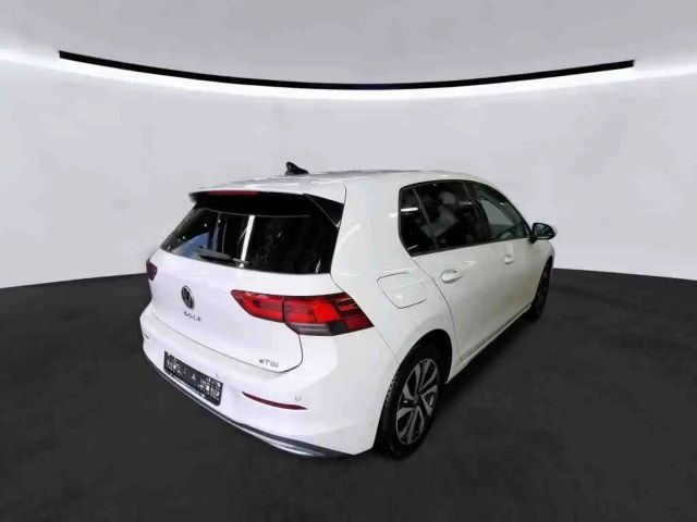 Volkswagen Golf 1.5 eTSI DSG Golf VIII