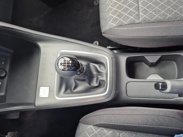 MG ZS Standard range