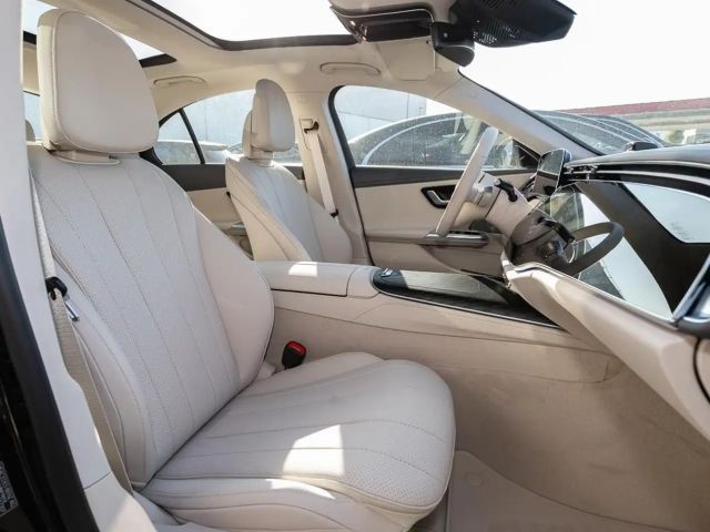 Mercedes-Benz E 200 E 200 d Sedan