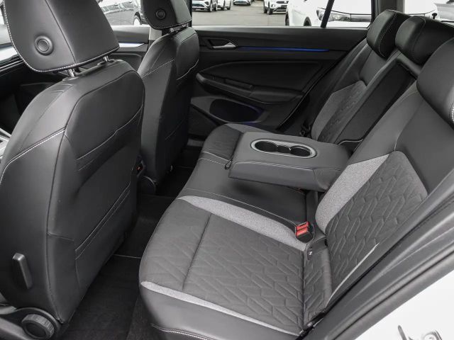 Volkswagen Golf 2.0 TDI DSG Life Variant