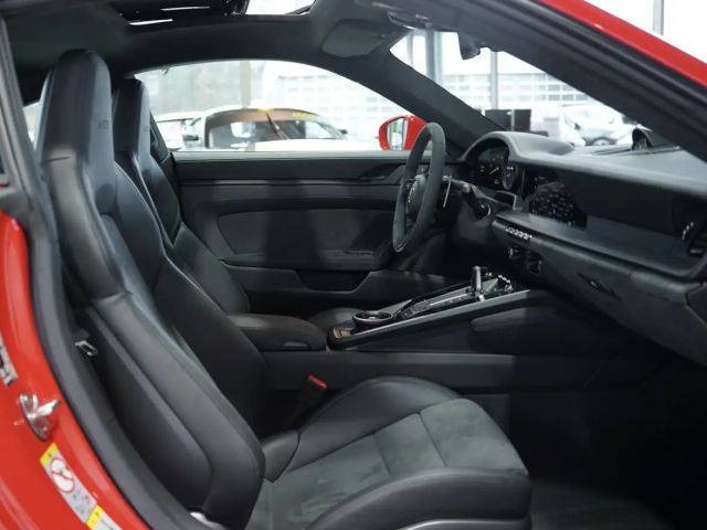 Porsche 911 Carrera Coupé GTS