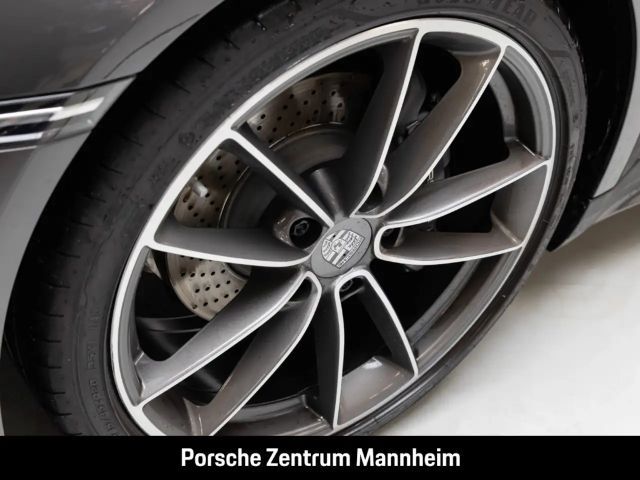 Porsche 992 Cabrio Carrera