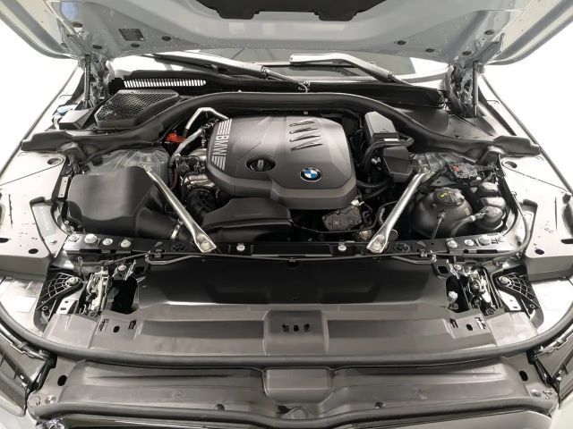 BMW 520 520d M-Sport Sedan