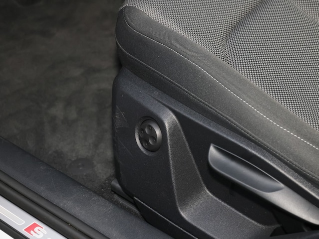 Audi Q2 35 TFSI S-Line